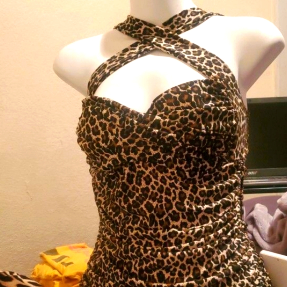 Pinup Cross Top, Size Medium